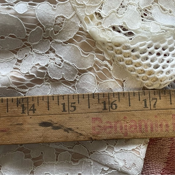 Tobi White Lace Mini Dress Size Large - Picture 12 of 12